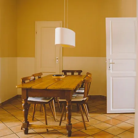 Gut Oehe Apartment
