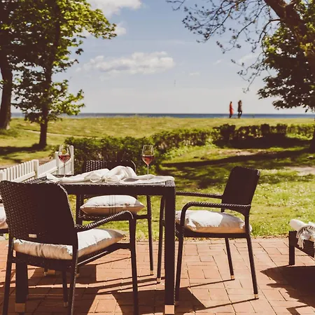 Gut Oehe Apartment *